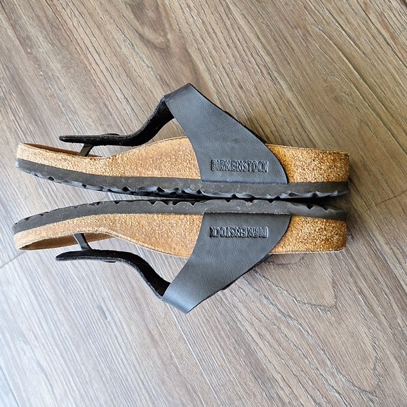 Birkenstock Black Thong Sandal Size 6 - Picture 9 of 10